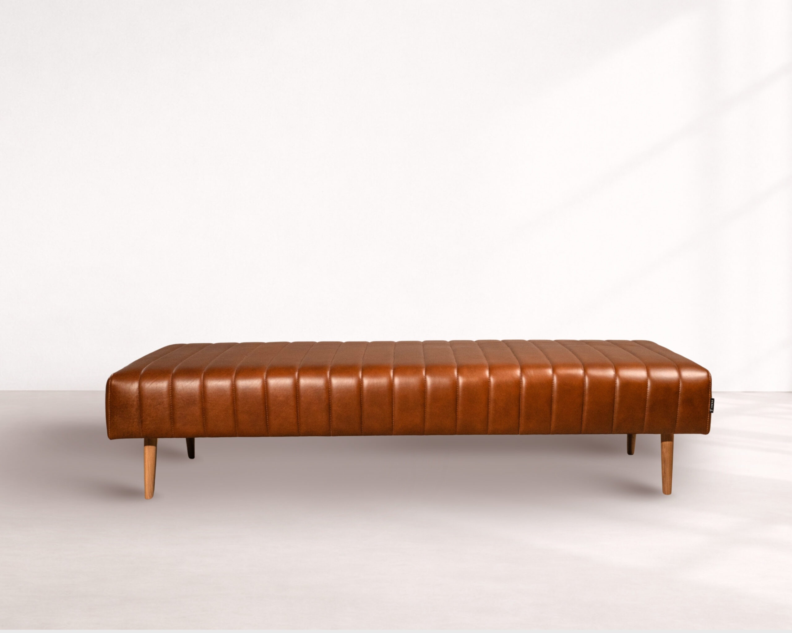 RETROVIBES BENCH