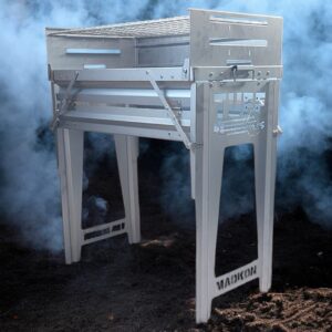 MadKon 600S Braai with Tuff Cats Logo